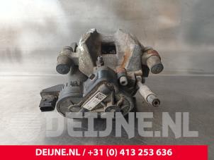 Volvo C40 Remklauw (Tang) rechts-achter O178689 foto 3