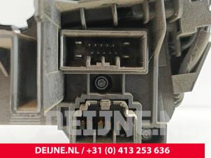 Volvo S90 Steering column stalk O178780 photo 3