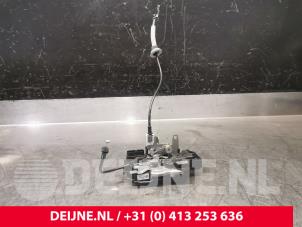 Gebruikte Deurslot Mechaniek 4Deurs rechts-achter Volvo S90 II 2.0 D4 16V Prijs € 125,00 Margeregeling aangeboden door van Deijne Onderdelen Uden B.V.