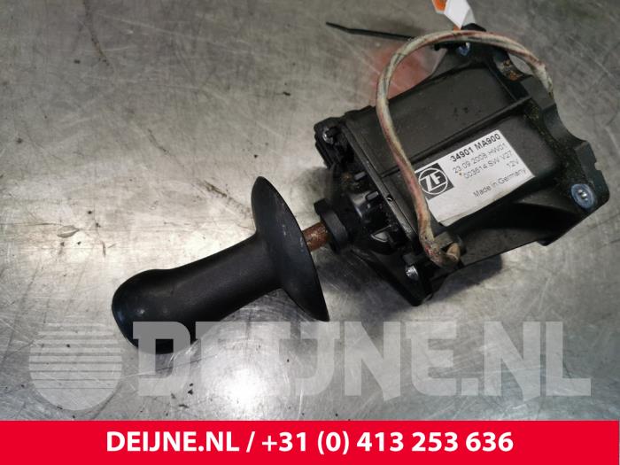 Gebruikte Pook Renault Maxity 3.0 DCI 150.35 Prijs € 211,75 Inclusief btw aangeboden door van Deijne Onderdelen Uden B.V.