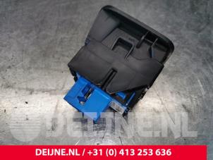 Citroen Berlingo Handbremse Schalter O179087 foto 3