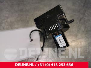 Gebruikte Sensor Temperatuur binnen Volvo XC90 II 2.0 D5 16V AWD Prijs € 30,00 Margeregeling aangeboden door van Deijne Onderdelen Uden B.V.