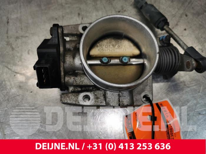 Gebruikte Gasklephuis Volvo 850 Estate 2.5i T 20V AWD Prijs € 40,00 Margeregeling aangeboden door van Deijne Onderdelen Uden B.V.