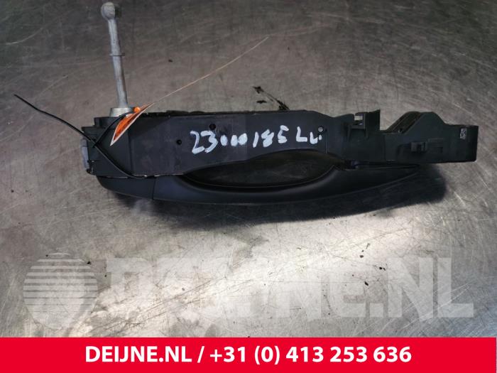 Toyota Pro-Ace Türgriff 2-türig links O179393