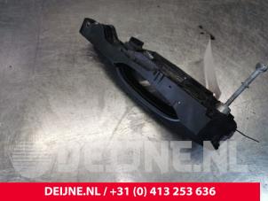 Toyota Pro-Ace Portiergreep 2Deurs links O179393 foto 2