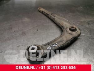 Toyota Pro-Ace Draagarm onder rechts-voor O179356 foto 2