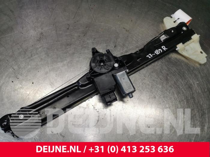 Toyota Pro-Ace Fenstermechanik 2-türig rechts vorne O179414