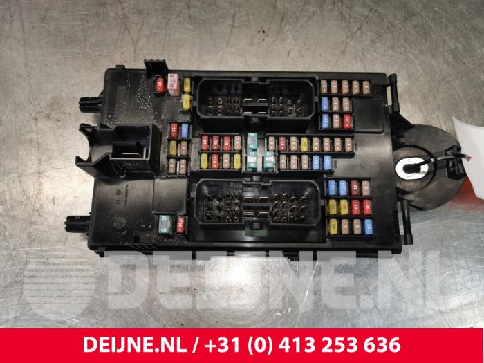 Volvo V60 Sicherungskasten O179427