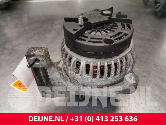 Gebruikte Dynamo Volvo S80 (TR/TS) 2.9 T6 24V Prijs € 50,00 Margeregeling aangeboden door van Deijne Onderdelen Uden B.V.