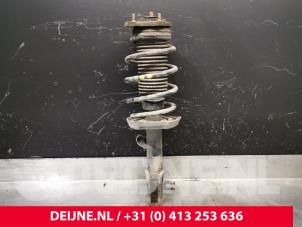 Gebruikte Schokdemperpoot rechts-voor Fiat Doblo Cargo (263) 1.3 MJ 16V DPF Euro 5 Prijs € 72,60 Inclusief btw aangeboden door van Deijne Onderdelen Uden B.V.