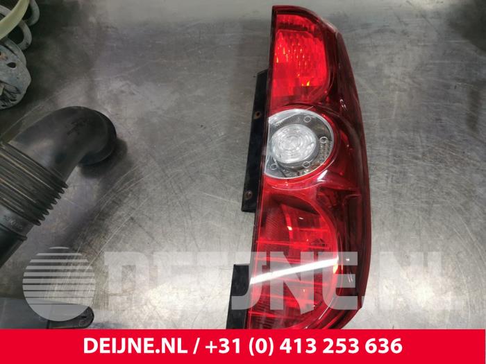 Fiat Doblo Rücklicht rechts O179582