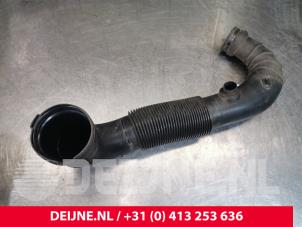 Mercedes Sprinter Air intake hose O179697 photo 3