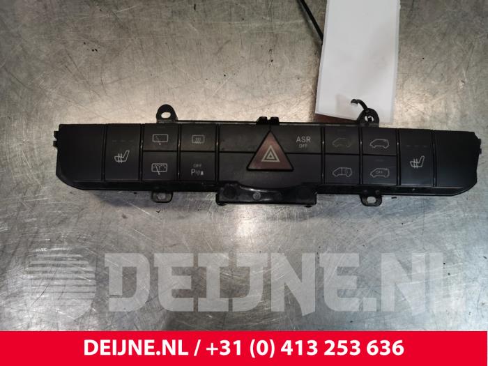 Mercedes Vito Panikbeleuchtung Schalter O179698