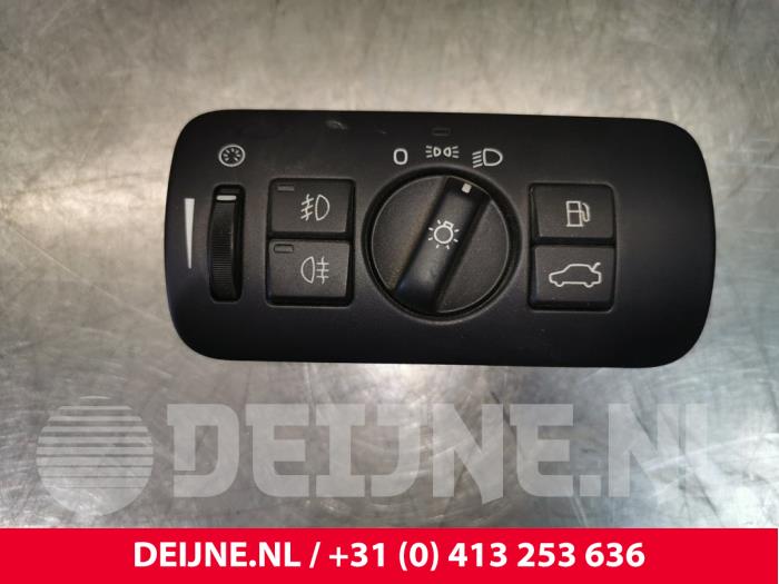 Volvo V70 Licht Schalter O179981