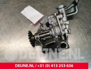 Renault Master Oil pump O180005 photo 2
