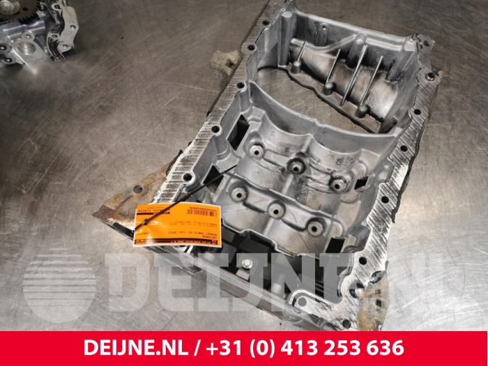 Gebruikte Carterpan Renault Trafic New (FL) 2.0 dCi 16V 115 Prijs € 121,00 Inclusief btw aangeboden door van Deijne Onderdelen Uden B.V.