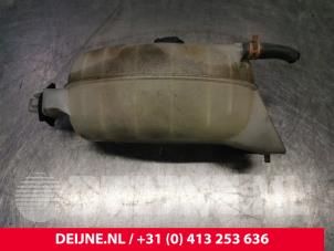 Opel Vivaro Ausgleichsbehälter O180286 foto 3
