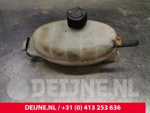 Opel Vivaro Ausgleichsbehälter O180286 foto 2