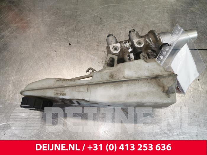 Toyota Pro-Ace Hauptbremszylinder O180495