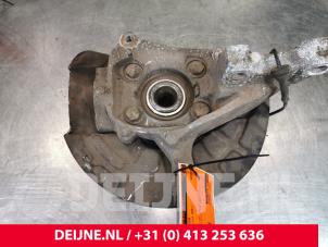 Volvo V70 Achsschenkel rechts vorne O180497 foto 2