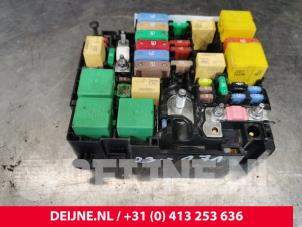 Toyota Pro-Ace Zekeringkast O180520 foto 2