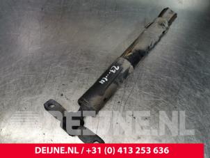 Peugeot Partner Stoßdämpfer links hinten O181074 foto 2