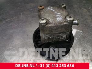 Volvo S80 Lenkkraftverstärker Pumpe O181101 foto 3