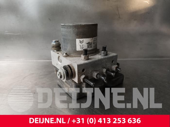 Peugeot Expert ABS Pumpe O181153
