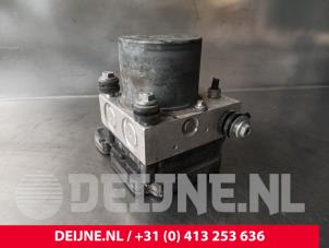 Peugeot Expert ABS pump O181153 photo 3