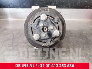 Peugeot Expert Air conditioning pump O181162 photo 3