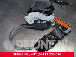 Gebruikte Deurslot Mechaniek 2Deurs links Volkswagen Caddy IV 2.0 TDI 102 Prijs € 72,60 Inclusief btw aangeboden door van Deijne Onderdelen Uden B.V.