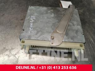 Volvo V70 Computer Motormanagement O181355 foto 3