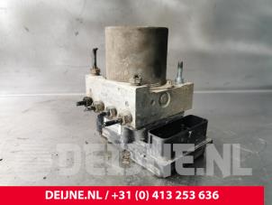 Renault Trafic ABS pump O181639 photo 2