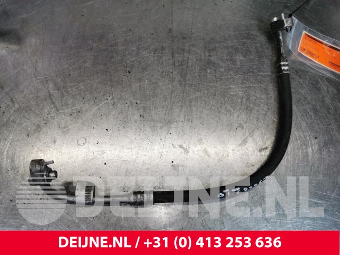 Mercedes Vito Air conditioning line O181761