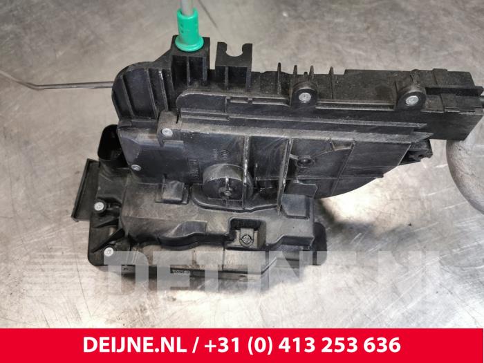 Mercedes Vito Türschlossmechanik 2-türig rechts O181765