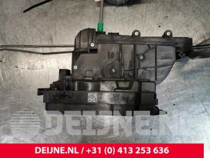Mercedes Vito Deurslot Mechaniek 2Deurs rechts O181765 foto 2
