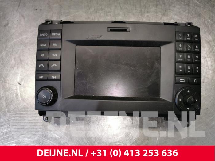Mercedes Vito Radio O181768