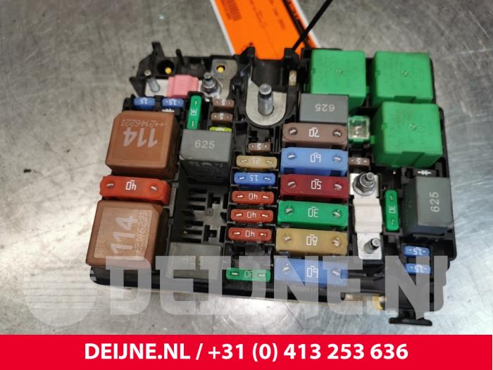 Toyota Pro-Ace Fuse box O181800