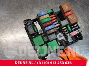 Toyota Pro-Ace Zekeringkast O181800 foto 2