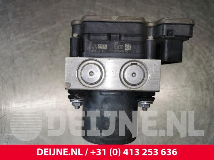 Mercedes Vito ABS pump O181812