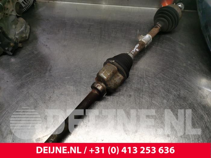 Gebruikte Aandrijfas rechts-voor Mercedes Vito (447.6) 1.6 111 CDI 16V Prijs € 242,00 Inclusief btw aangeboden door van Deijne Onderdelen Uden B.V.