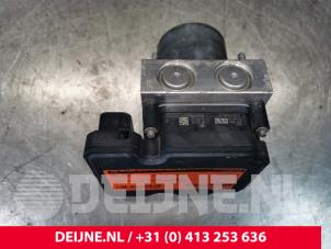 Gebruikte ABS Pomp Mercedes Vito (447.6) 1.6 111 CDI 16V Prijs € 242,00 Inclusief btw aangeboden door van Deijne Onderdelen Uden B.V.