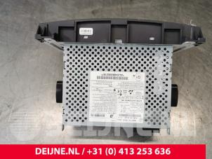 Mercedes Vito Display Multi Media regelunit O181994 foto 2
