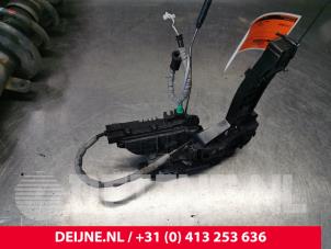Mercedes Vito Deurslot Mechaniek 2Deurs links O182039 foto 2