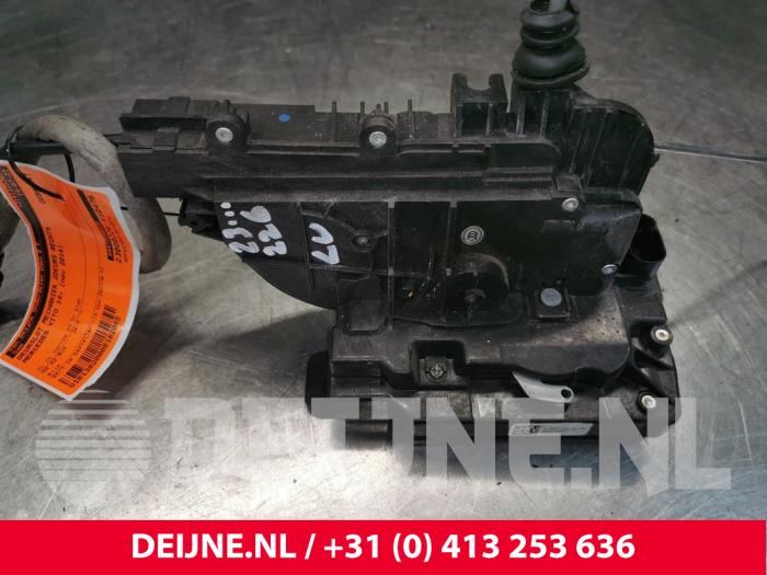 Mercedes Vito Deurslot Mechaniek 2Deurs rechts O182045