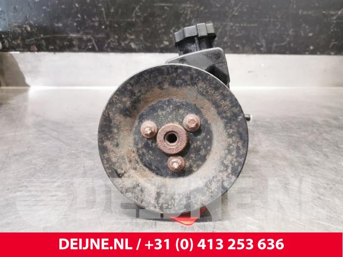 Gebruikte Pomp Servo Mercedes Sprinter 5t (906.15/906.25) 515 CDI 16V Prijs € 90,75 Inclusief btw aangeboden door van Deijne Onderdelen Uden B.V.