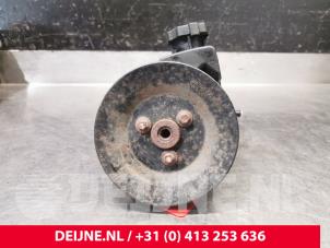 Gebruikte Stuurbekrachtiging Pomp Mercedes Sprinter 5t (906.15/906.25) 515 CDI 16V Prijs € 90,75 Inclusief btw aangeboden door van Deijne Onderdelen Uden B.V.