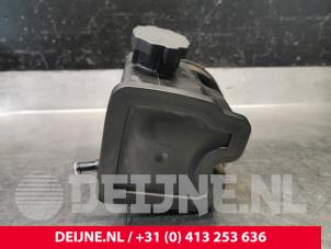 Mercedes Sprinter Power steering pump O182095 photo 3