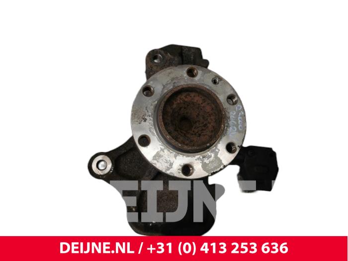 Mercedes Sprinter Fusee rechts-voor O182145