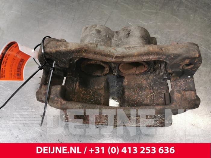Mercedes Sprinter Remklauw (Tang) rechts-achter O182159
